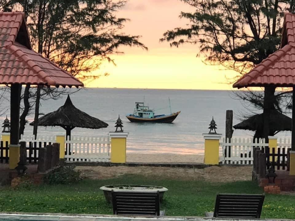 Orchid Boutique Beach Resort Phan Thiet Exterior photo